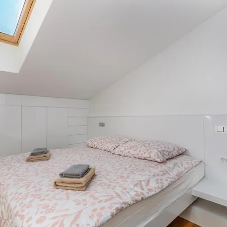 Ferienwohnung In Novigrad Mit Whirlpool