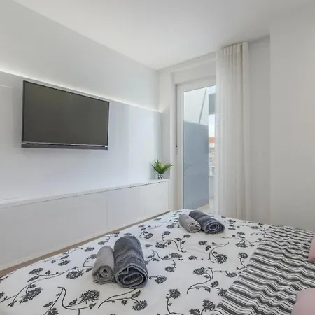 Ferienwohnung In Novigrad Mit Whirlpool