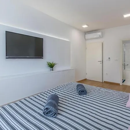 Ferienwohnung In Novigrad Mit Whirlpool Apartment *